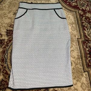 White with Black Pencil Skirt sz Sm{FaithandJoy}